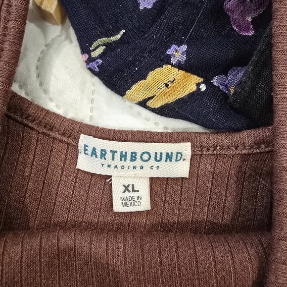 Rust Ribbed Cropped Tank - Picture 4 of 5